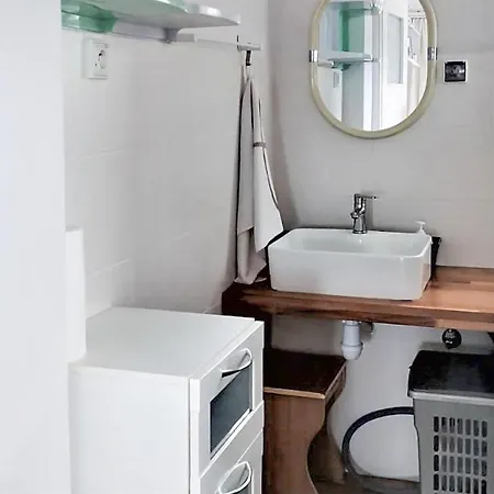 1 Bedroom Gorgeous In *